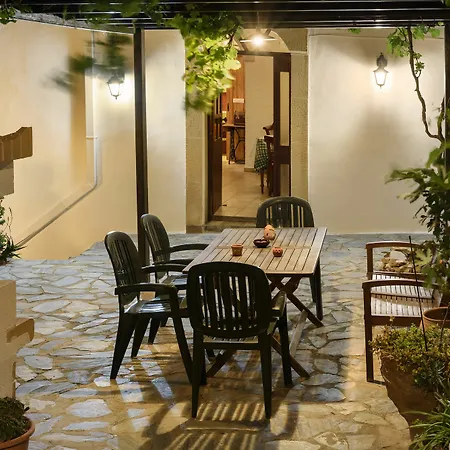 Athina Διαμέρισμα *